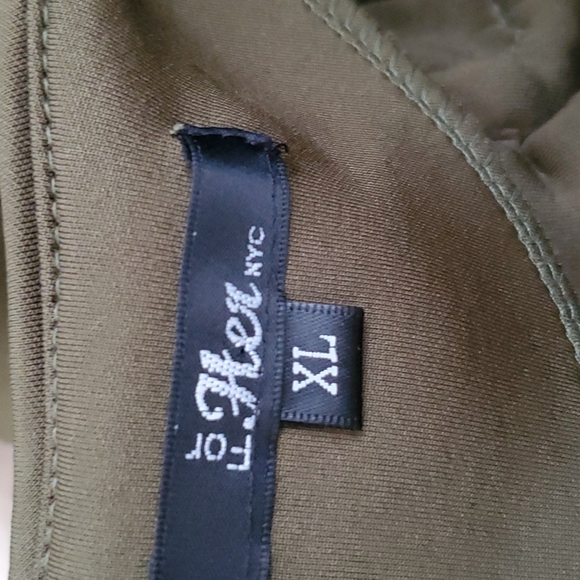 Olive Green peplum top - Picture 3 of 4